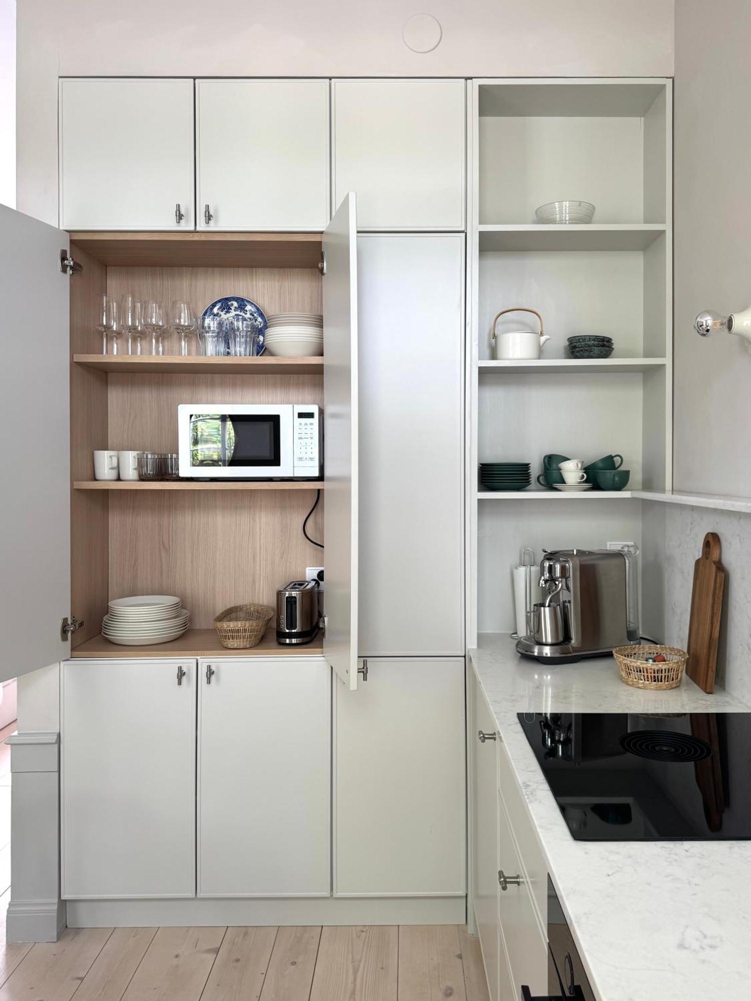 Uniikki Ja Tunnelmallinen Empireasunto Haemeenlinnan Ydinkeskustassa Apartment